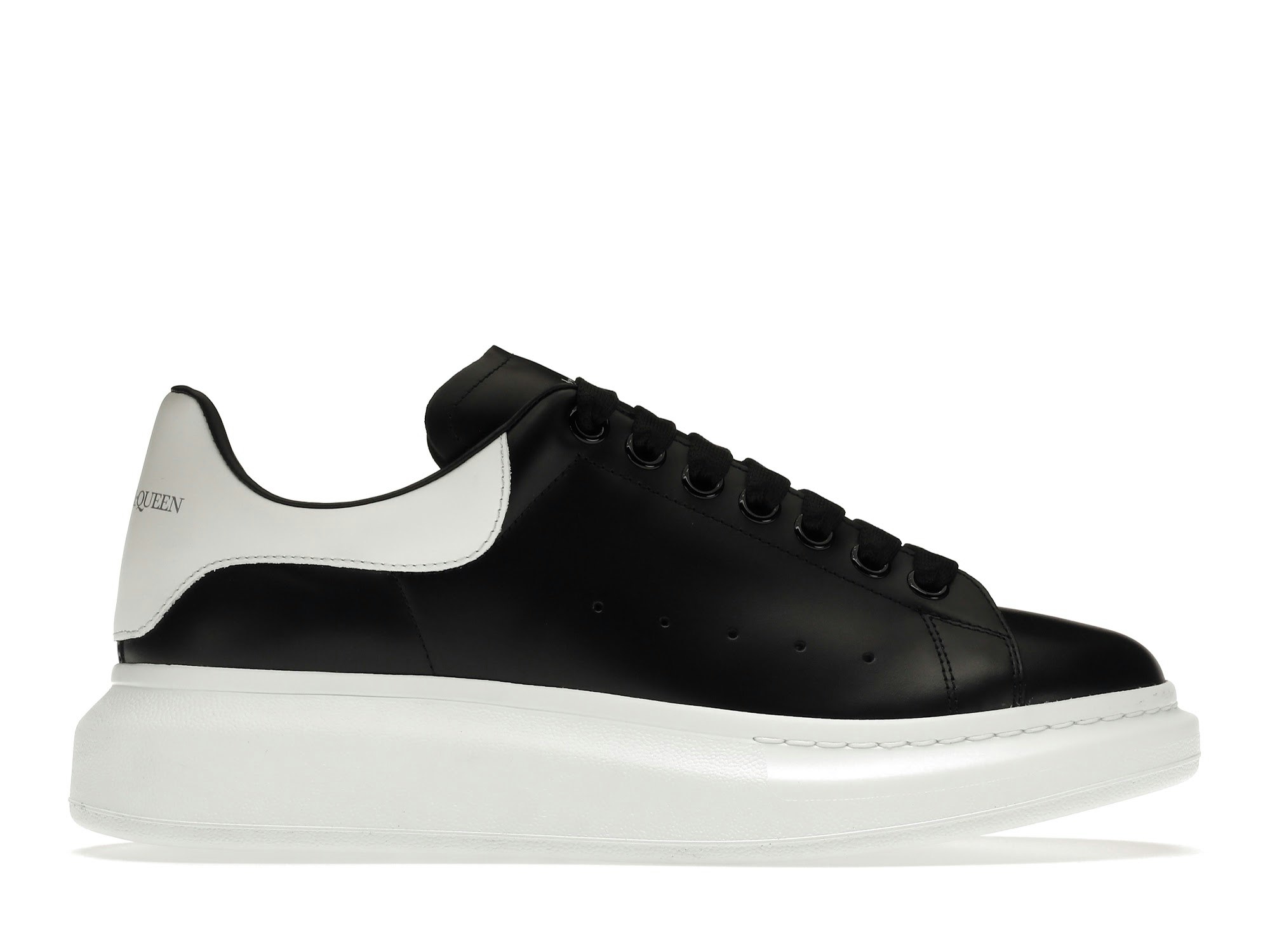 Unisex Daily Wear Alexander Mcqueen Sports Shoes, Size: 40-45(6-10) at Rs  3500/pair in Delhi